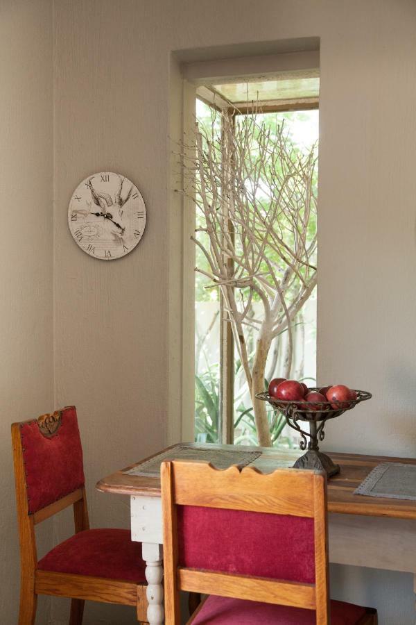 Little Forest Guest House Йоханесбург Екстериор снимка